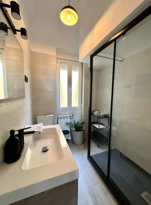Nuevo Apt De Diseno Para 7Pax En Centro/La Latina Madrid Ngoại thất bức ảnh